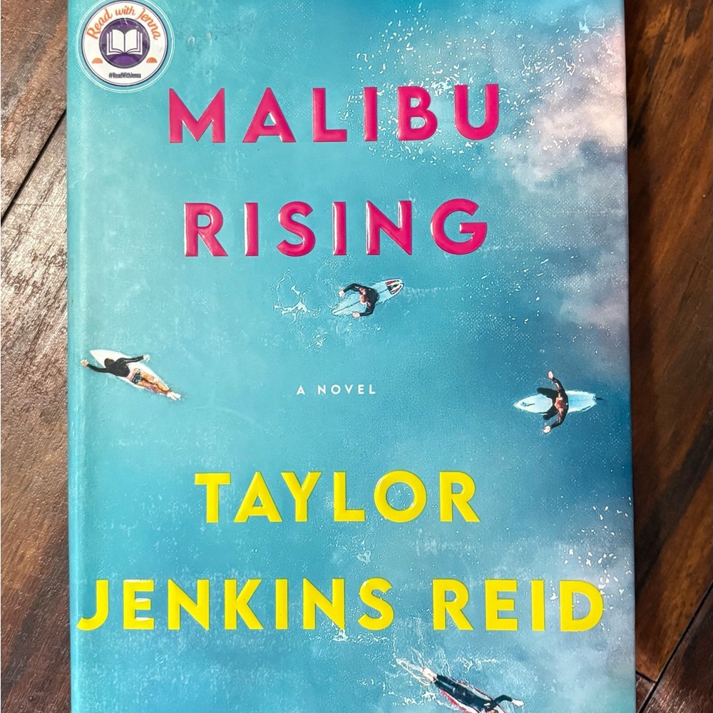 Malibu Rising by Taylor Jenkins Reid Hardcover